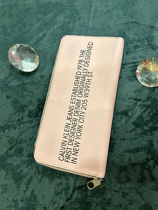 Portfel Calvin Klein za 129 PLN! Elegancja i Nowoczesny Design! Nowy!