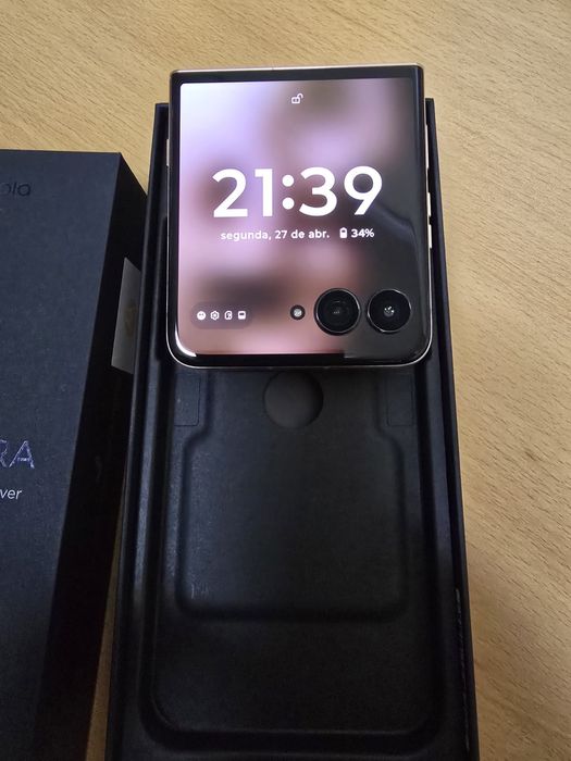 Motorola Razr 60 Ultra - 512Gb = Novo
