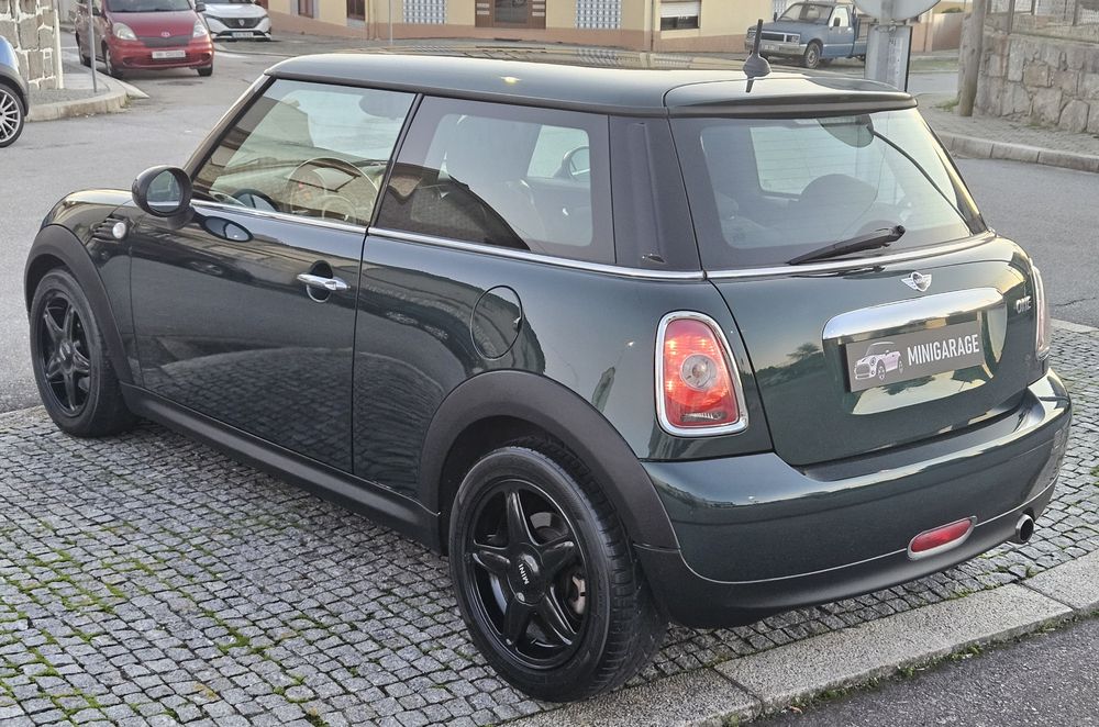 Mini One (impecável)