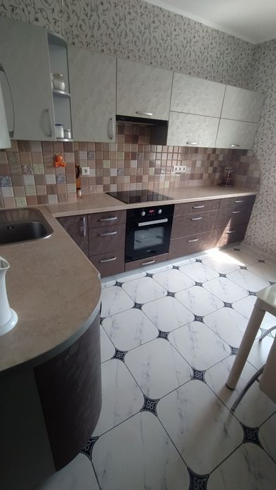 Здам кімнату в двокімнатній квартирі (жінці/дівчині)