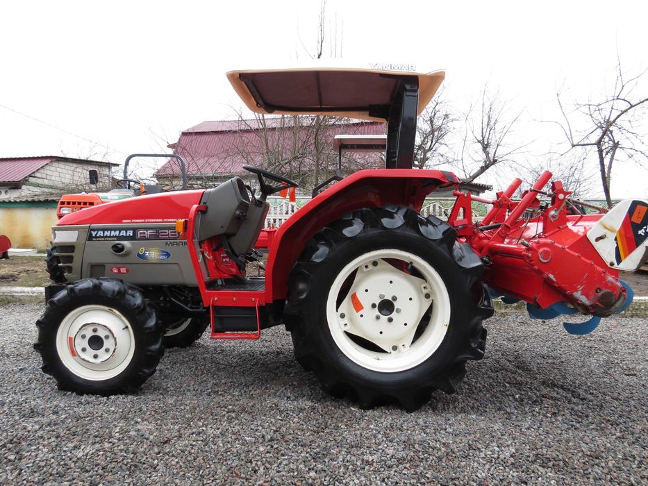 Трактор Мінітрактор Кубота Янмар Kubota Yanmar