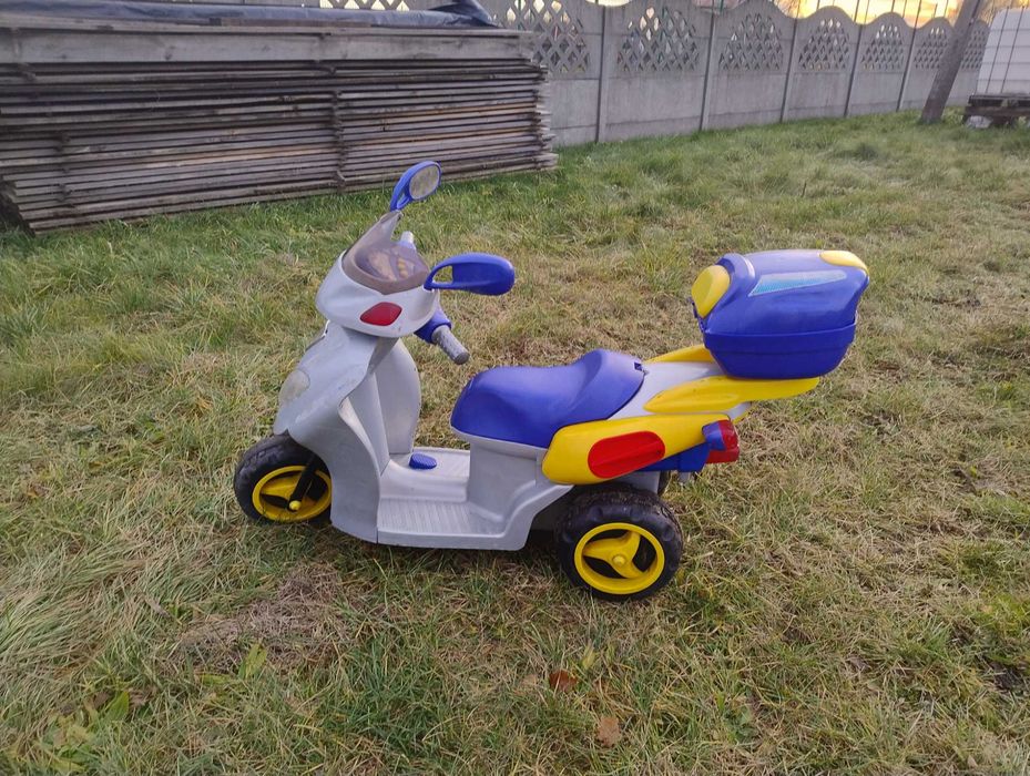 Skuterek elektryczny dla dzieci.