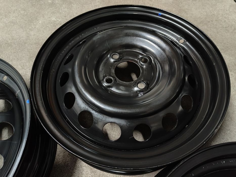 Felgi stalowe 15” 4.5J 4x100 ET37 Dacia Spring Komplet 4szt FS51