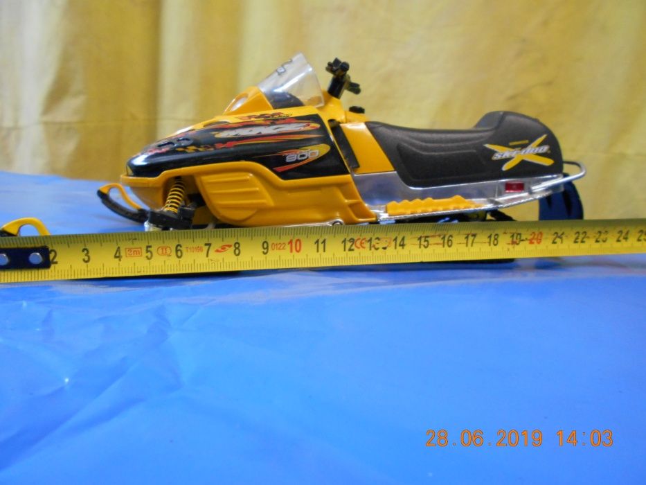 Miniatura mota neve SkiDoo