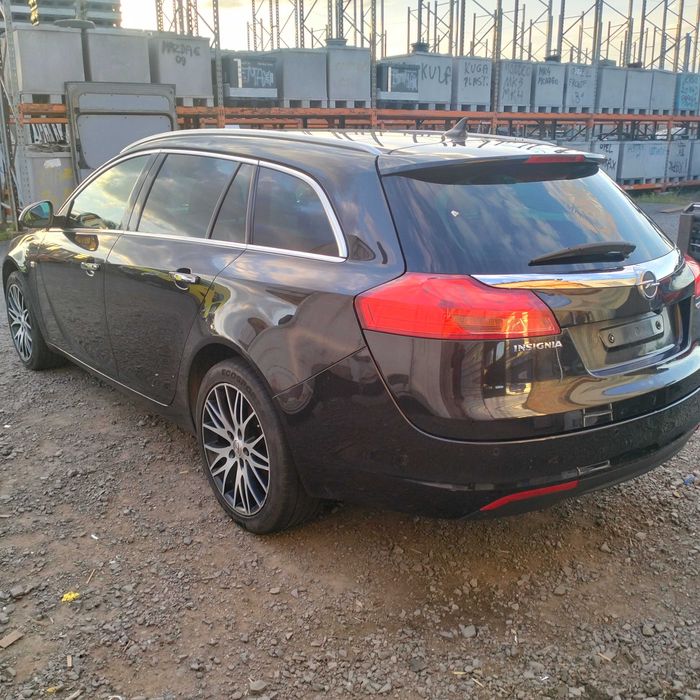 opel insignia kombi 2010