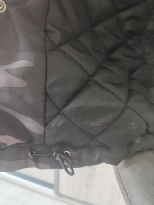 Kurtka moro zimowa damska Guess r 38/40