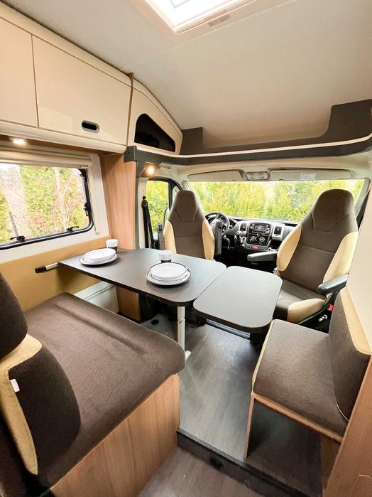 Wynajem Kampera ADRIA SUN LIVING S65SL 4 osobowy