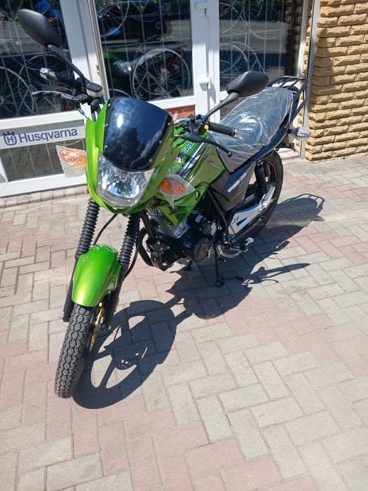 Мотоцикл Спарк 200