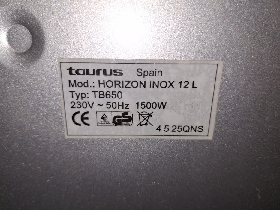 Forno electrico Taurus de 12l e 1500w