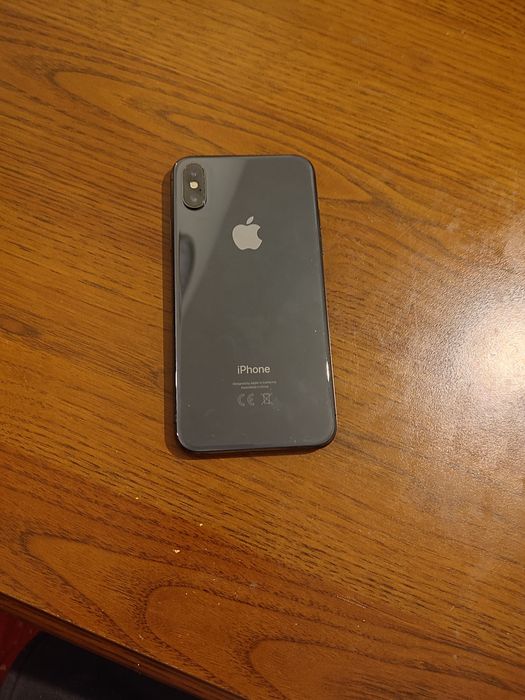 продам телефон iPhone 10 і і кришку запасну