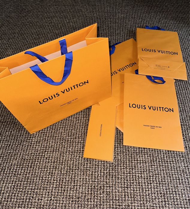 Louis Vuitton коробки пакети оригінал chanel