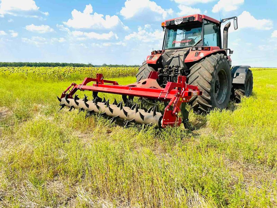 Глибокорозпушувач 3 стійки 1,8м. під МТЗ Глубокорыхлитель Чизель