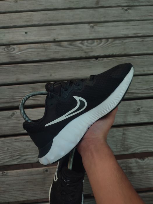 Кросівки Nike Renew Run 2,39 розмір,24.5-25 см по устілці