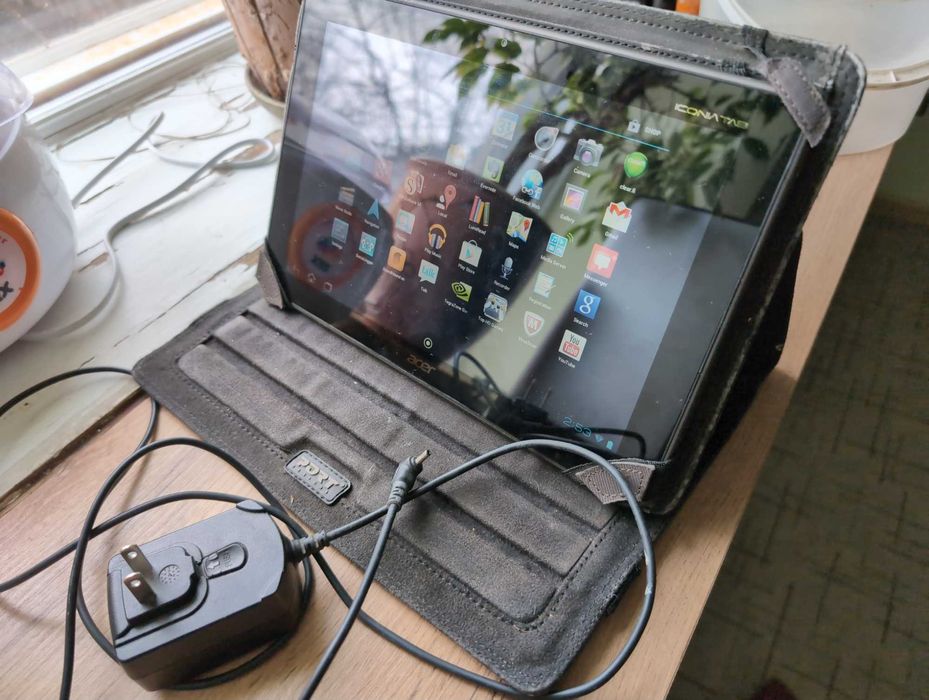 Планшет Acer Iconia Tab A200