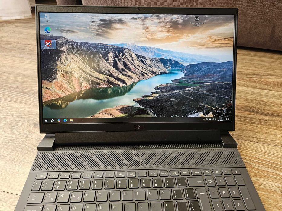 Laptop Gamingowy Dell G15 5530 / i7-13650HX /  RTX4060 / RAM 32Gb