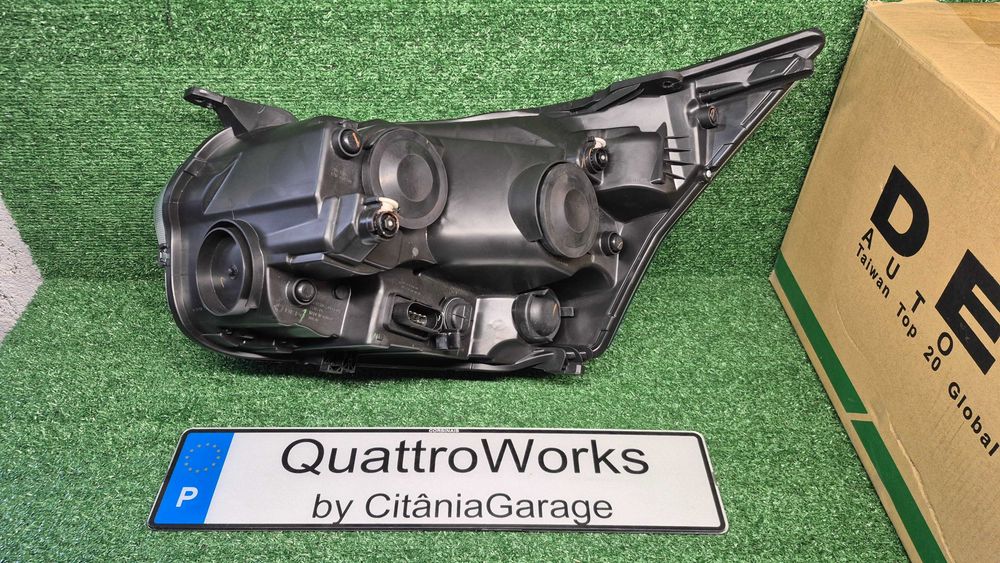 Otica Farol Direito Ford Transit MK7 V363 2013 em Diante Ref. 431-11C6RMLD-EM NOVO DEPO
