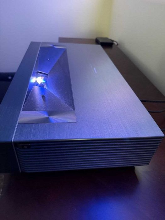 Projetor de cinema em casa Hisense PX3-PRO 4K UHD com triplo laser.