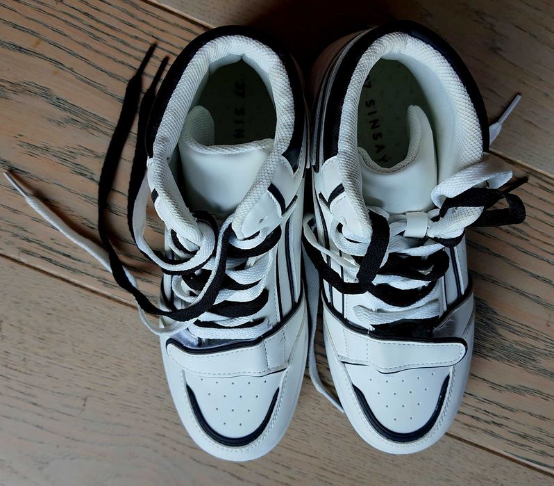 Nowe buty damskie dla dziewczynki Sinsay 37 wysokie