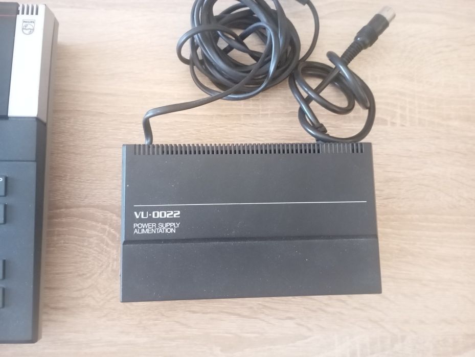 Computador Philips VG 8010