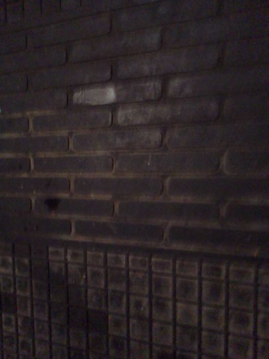 Чорний резиновий килимок