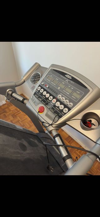 Passadeira BH Fitness Pioneer R400 – Não Liga (Para Reparação)