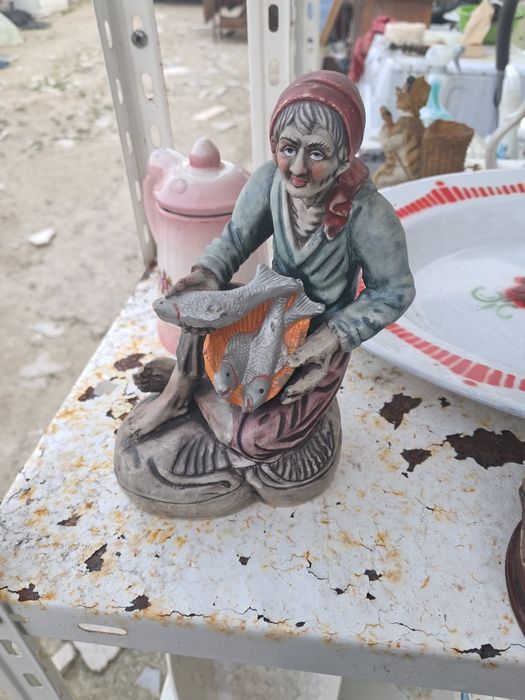 Estatueta da velhinha