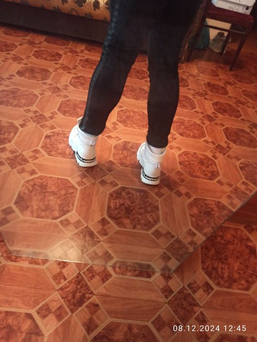 Взуття, ботинки, хайтоы, кроссовки