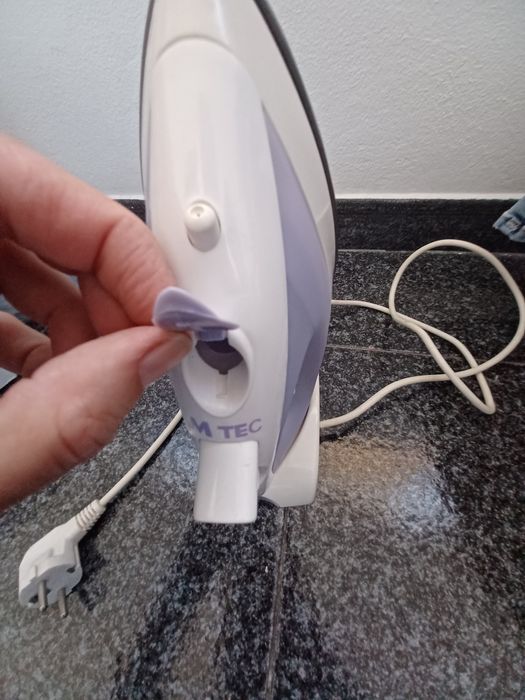 Ferro engomar com defeito