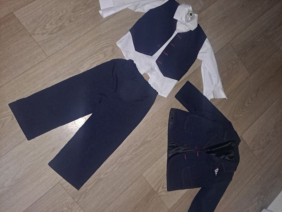 Garnitur na chrzest lub roczek