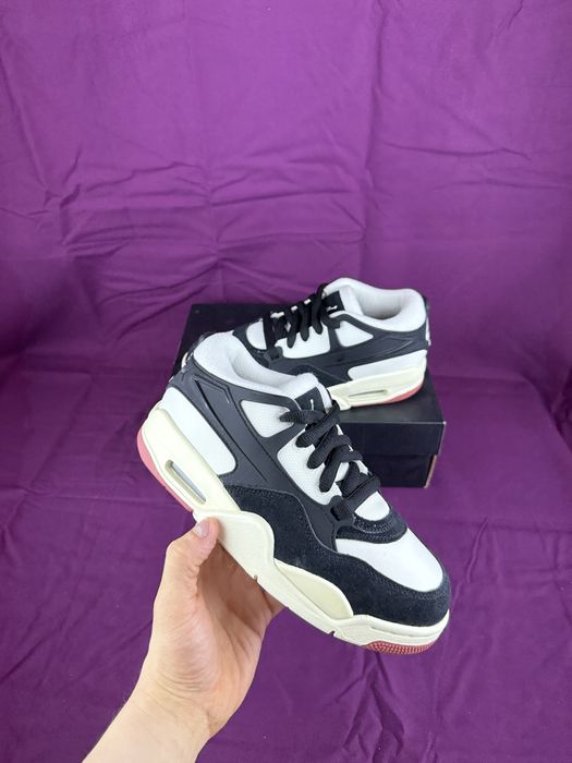 Buty Air Jordan 4 RM GS czarne biale czerwone wygodne nowe w pudelku rozmiar 36 idealne na co dzien streetwear jordan