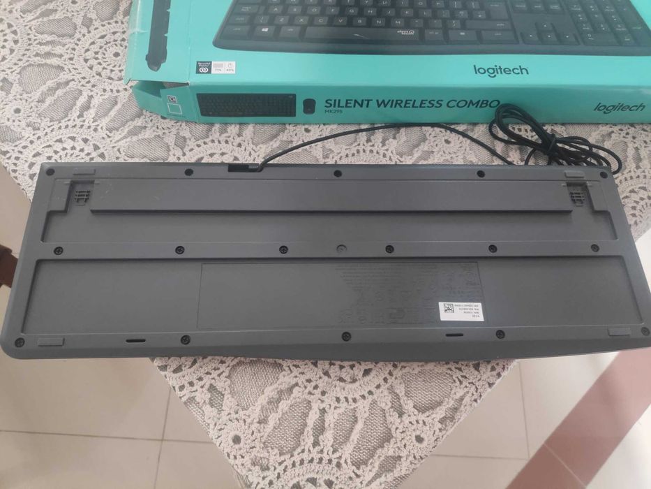 Teclado LOGITECH K120 português