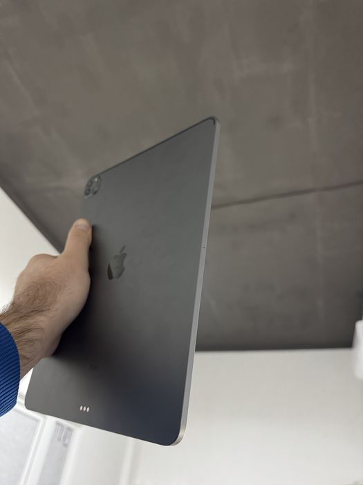 Apple iPad Pro 12.9 5th Gen 2021 Wi-Fi 256GB