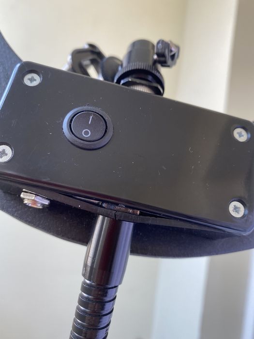 Кольцевая лампа б/у на штативе для бьюти мастеров