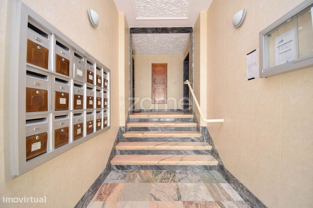 T4 em Cascais, Terplana, São Domingos de Rana