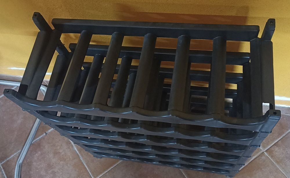 Garrafeira para 36 Garrafas