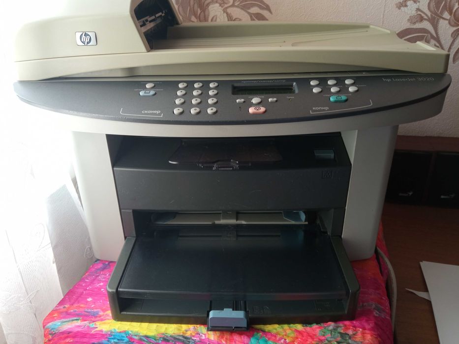 Принтер лазерний чорно-білий порошковий HP LaserJet 3020
