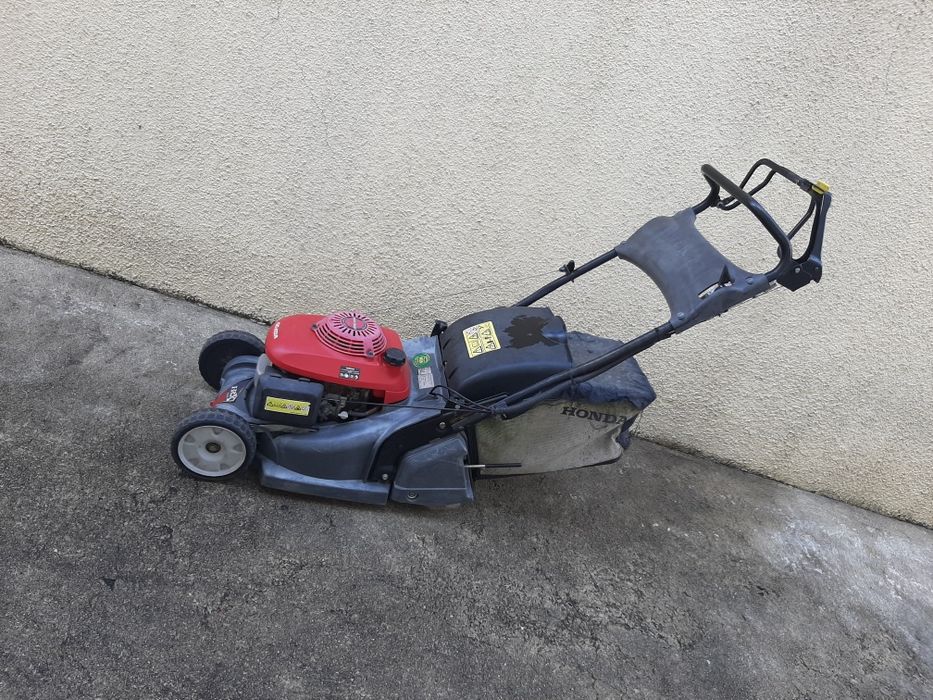 Máquina relva honda 426