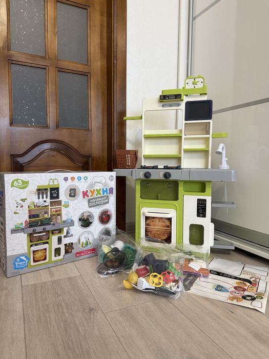 Іграшкова дитяча кухня