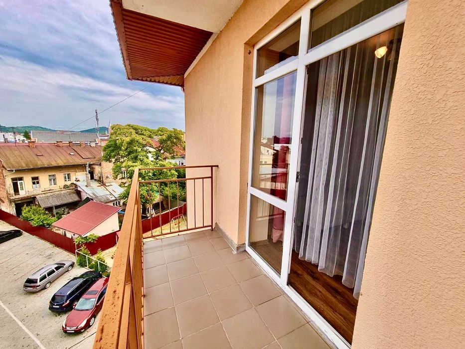 Здається подобово квартира в центрі  Мукачева вам точно сподобається!