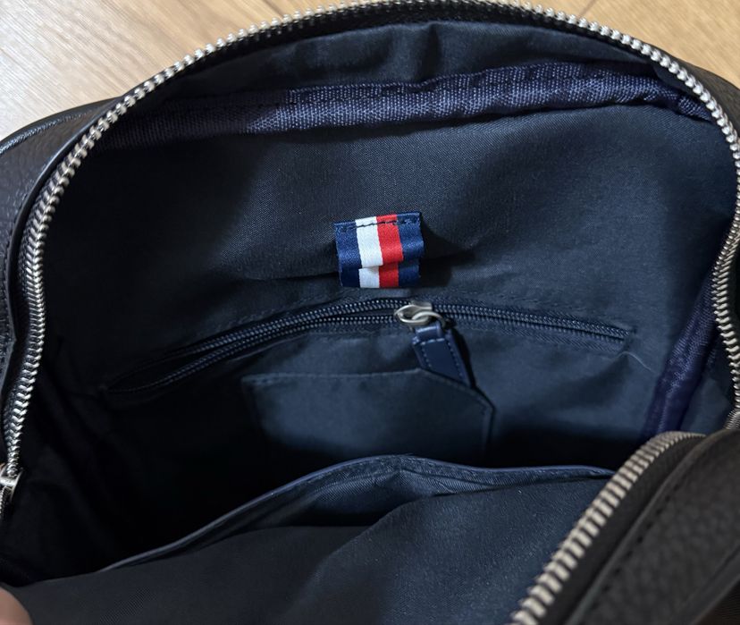 Сумка чоловіча через плече чорна