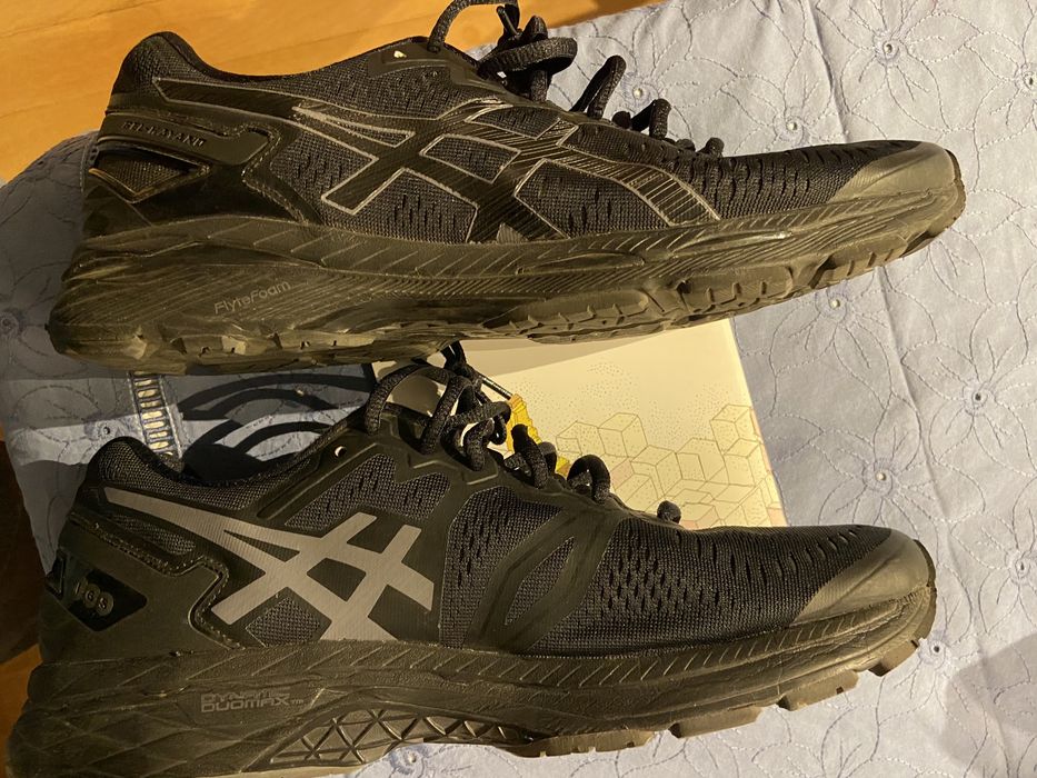 Asics kayano tamanho 44
