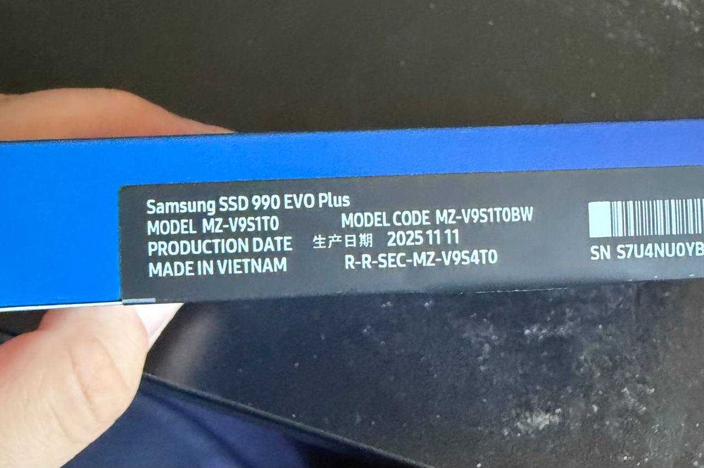 Накопичувач SSD 1ТB Samsung 990 EVO Plus M.2 2280 PCIe 5.0 x2 NVMe V-NAND TLC (MZ-V9S1T0BW)