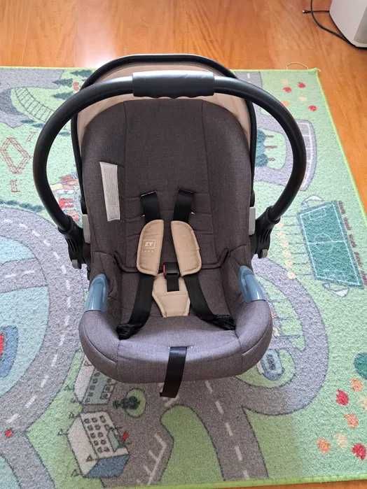 carrinho zippy bebe com ovo