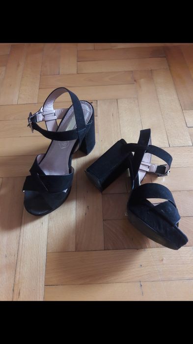 Sandały zamszowe słupek,platforma 36 Primark