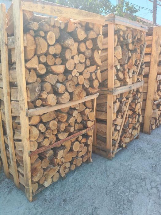 Дрова дубові колоті Сухі Київ Складометр Доставка