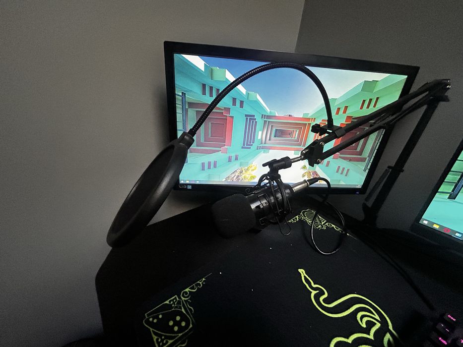 Zestaw do grania | komputer monitory