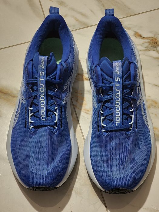 Оригінал 100% чоловічі кросівки asics novablast 5  eur 44.5