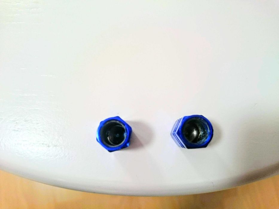 Б/в алюмінієві ковпачки на золотніки (ніпелі) для камер велосипеда