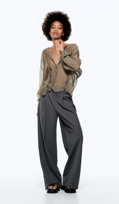 Легка блуза zara