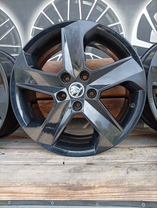 777 Оригинальные диски R17 5/112 Skoda Octavia VW Golf Jetta Passat